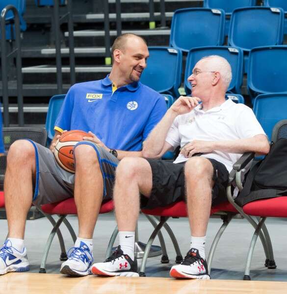 אריק שיבק וז'אן טבק בסמול טוק